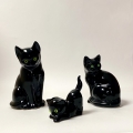 3 Zwarte kattenbeeldjes