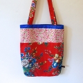 Vintage tas rood met bloemen